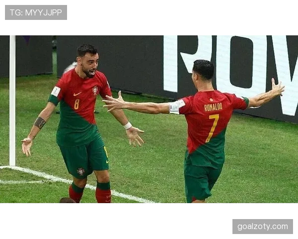 B费与C罗在国家队的核心作用与战术地位差异解析